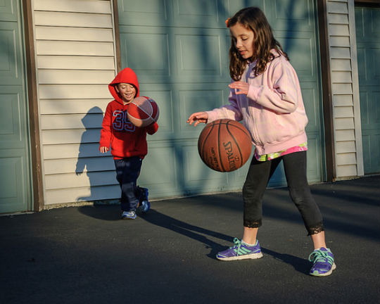 basketball-dribbling